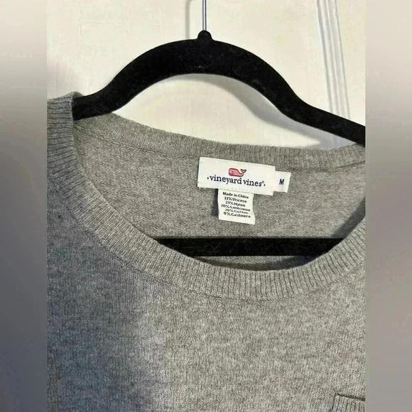 Women’s Vineyard Vines Sweater - Picture 4 of 5